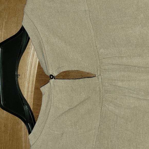 Boutique sequined tank. Never worn! - Picture 4 of 4